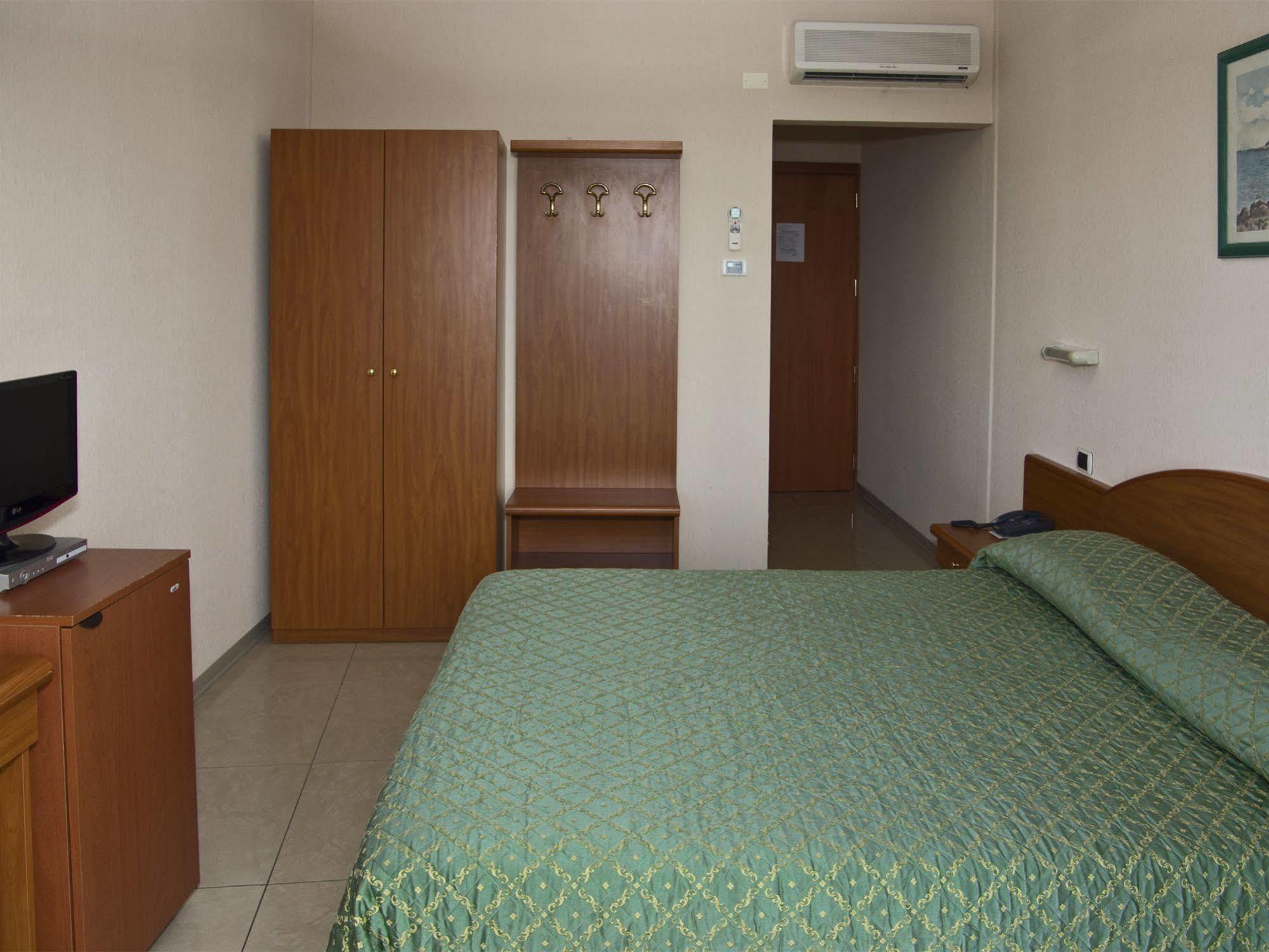 Hotel Cristallo Lerici Ngoại thất bức ảnh