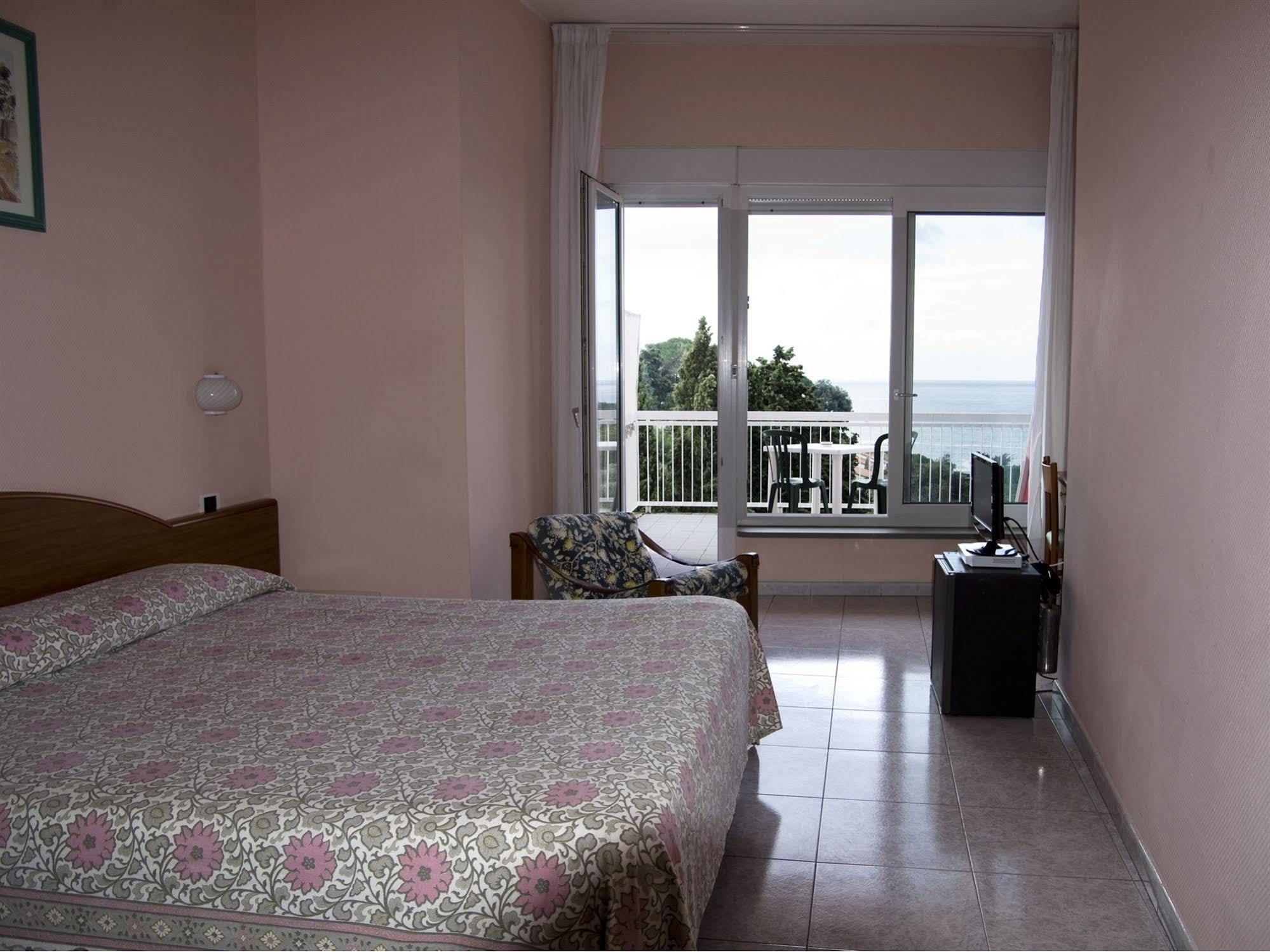 Hotel Cristallo Lerici Ngoại thất bức ảnh